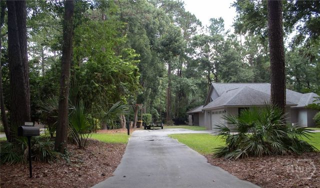 16 Old Martin Lane, Richmond Hill, GA 31324