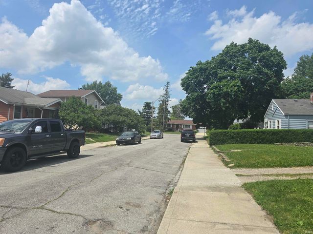 2119 Cozy Court, Fort Wayne, IN 46802