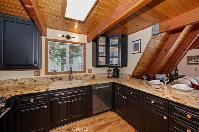 349 Castle Gate, Lake Arrowhead, CA 92352