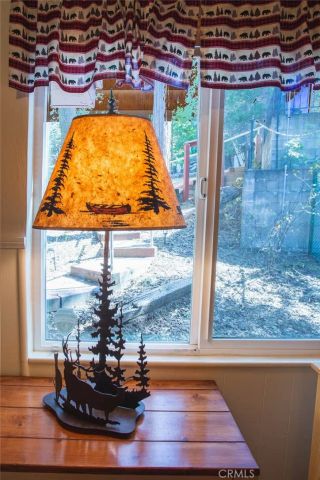 349 Castle Gate, Lake Arrowhead, CA 92352
