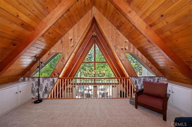 349 Castle Gate, Lake Arrowhead, CA 92352