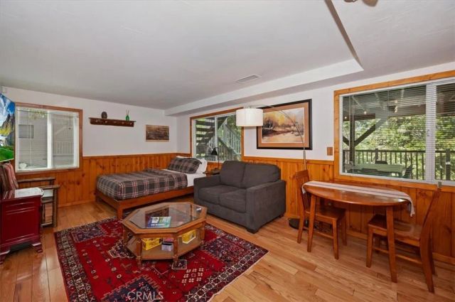349 Castle Gate, Lake Arrowhead, CA 92352