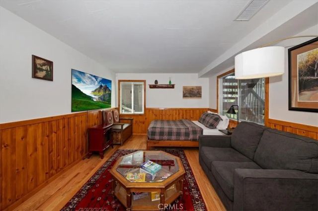 349 Castle Gate, Lake Arrowhead, CA 92352