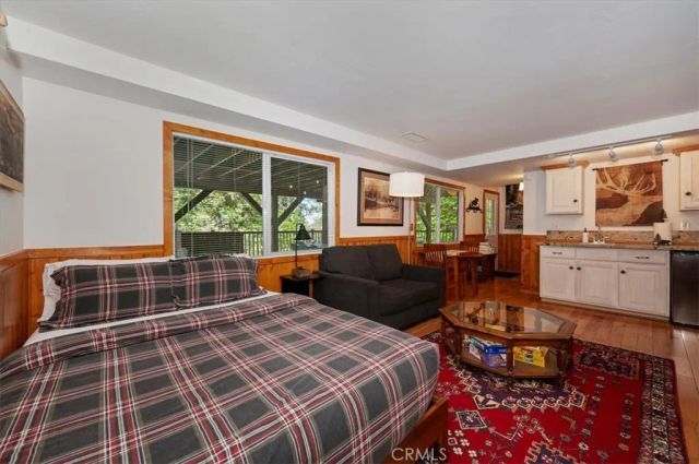 349 Castle Gate, Lake Arrowhead, CA 92352
