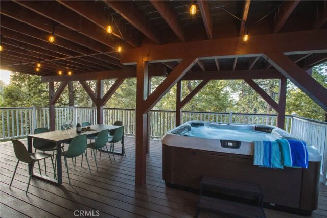 349 Castle Gate, Lake Arrowhead, CA 92352