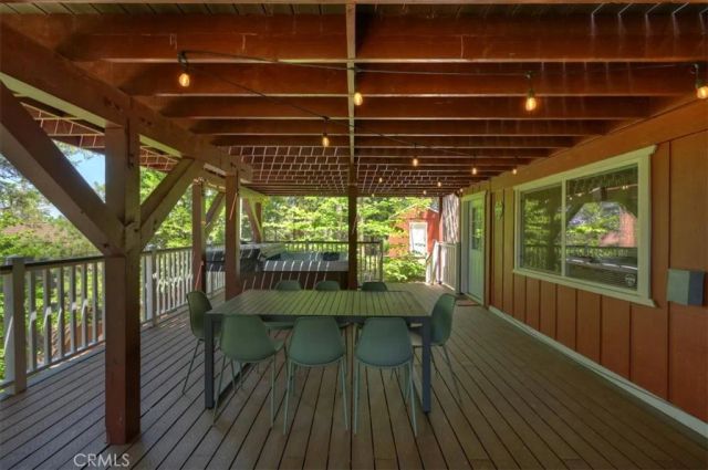 349 Castle Gate, Lake Arrowhead, CA 92352
