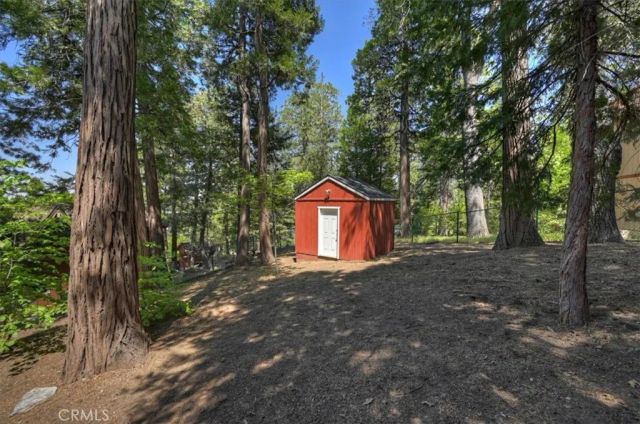 349 Castle Gate, Lake Arrowhead, CA 92352