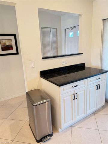 4070 Northlight DR 1612, Naples, FL 34112