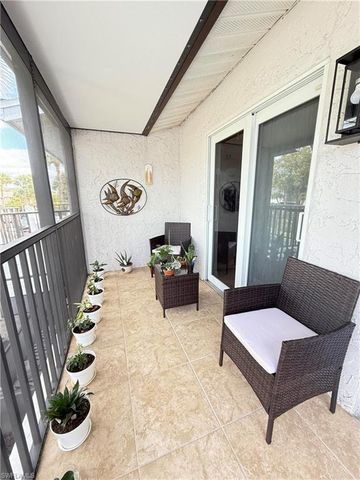 4070 Northlight DR 1612, Naples, FL 34112