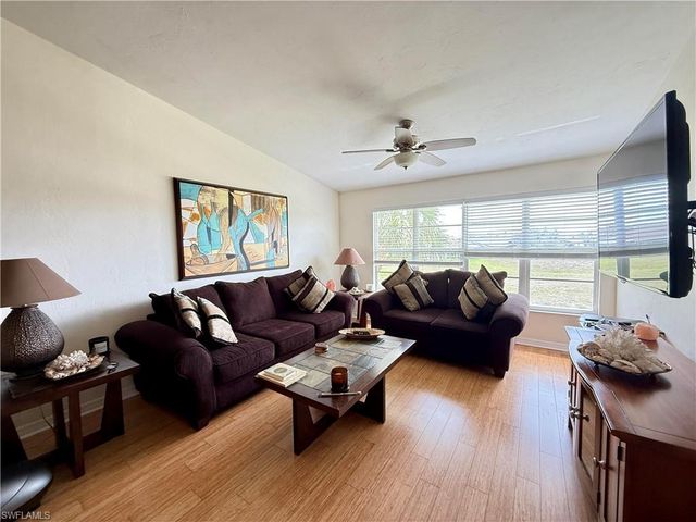 4070 Northlight DR 1612, Naples, FL 34112