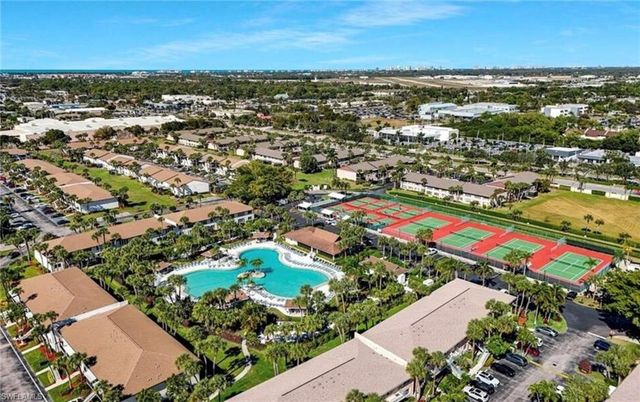 4070 Northlight DR 1612, Naples, FL 34112