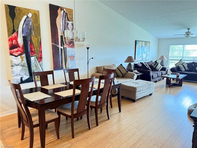 4070 Northlight DR 1612, Naples, FL 34112