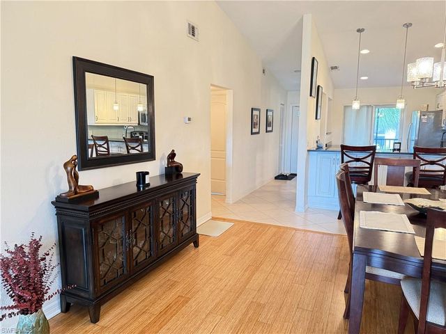 4070 Northlight DR 1612, Naples, FL 34112