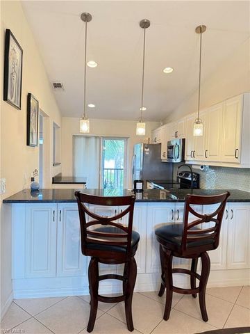 4070 Northlight DR 1612, Naples, FL 34112