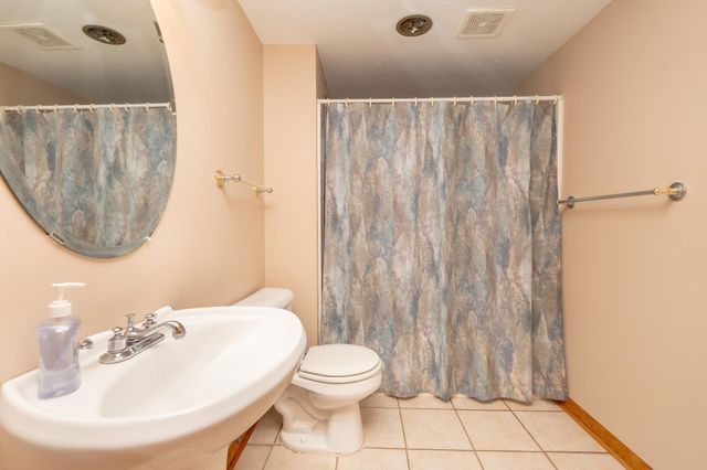 910 Deercreek Parkway, Belle Plaine, MN 56011