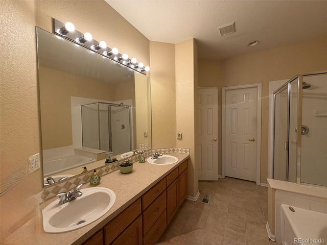 7474 W Saratoga Pl, Littleton, CO 80123