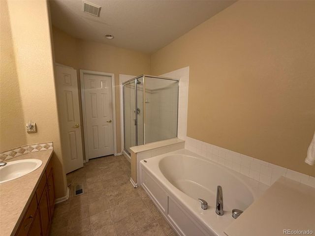 7474 W Saratoga Pl, Littleton, CO 80123