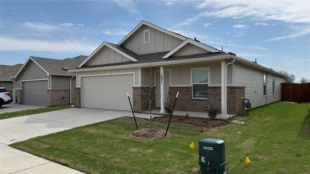 1921 Ventasso Boulevard, Providence Village, TX 76227