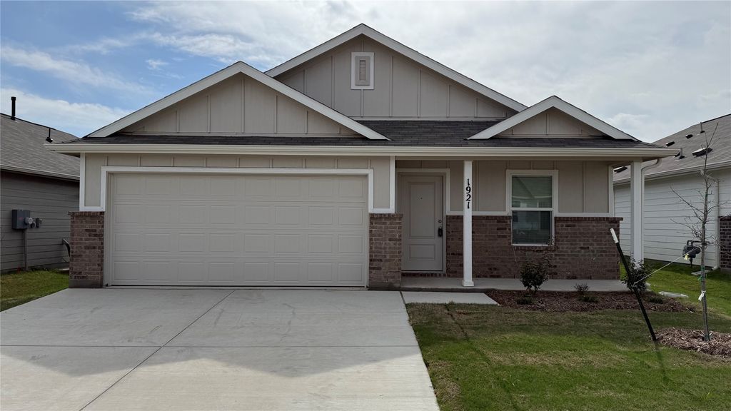 1921 Ventasso Boulevard, Providence Village, TX 76227