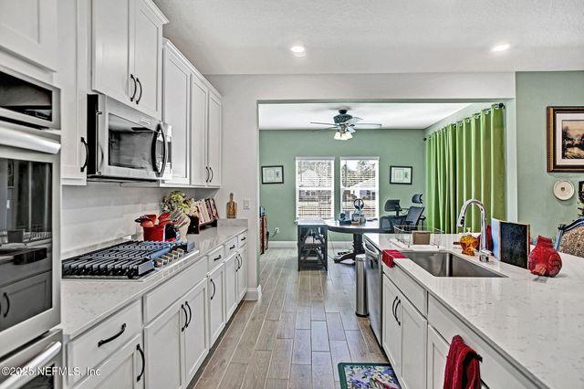 75077 PONDSIDE Lane, Yulee, FL 32097