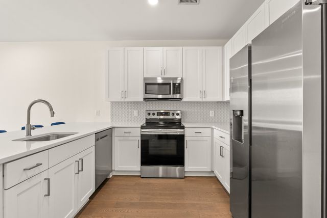 1041 E Trinity Ln Apt 315, Nashville, TN 37216