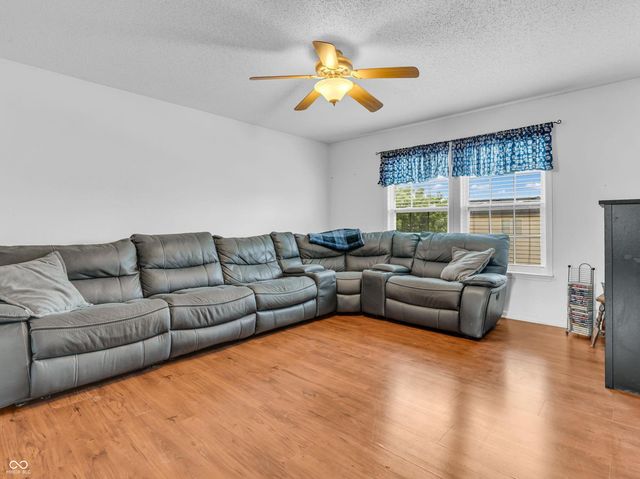 8648 Wheatfield Drive, Indianapolis, IN 46113