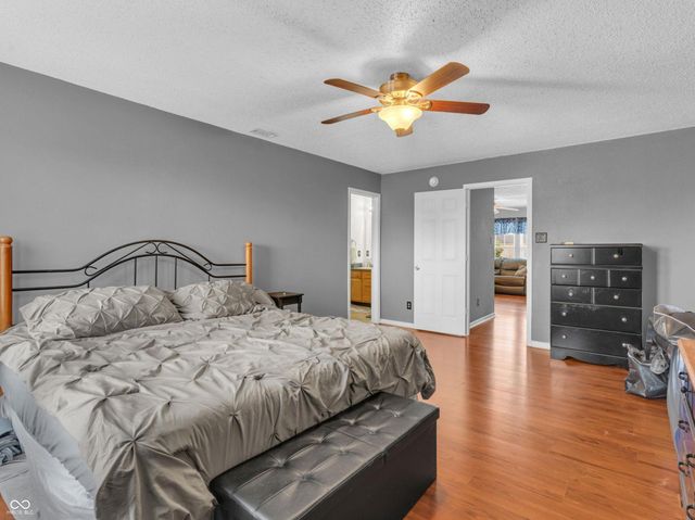 8648 Wheatfield Drive, Indianapolis, IN 46113