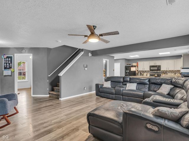 8648 Wheatfield Drive, Indianapolis, IN 46113