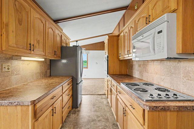 158 County Road E, Houlton, WI 54082