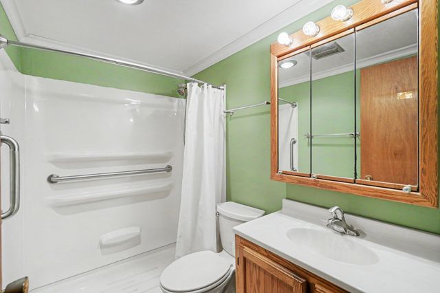 158 County Road E, Houlton, WI 54082