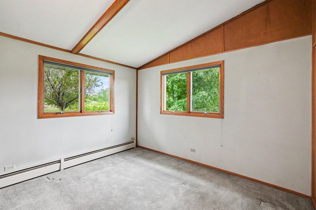 158 County Road E, Houlton, WI 54082
