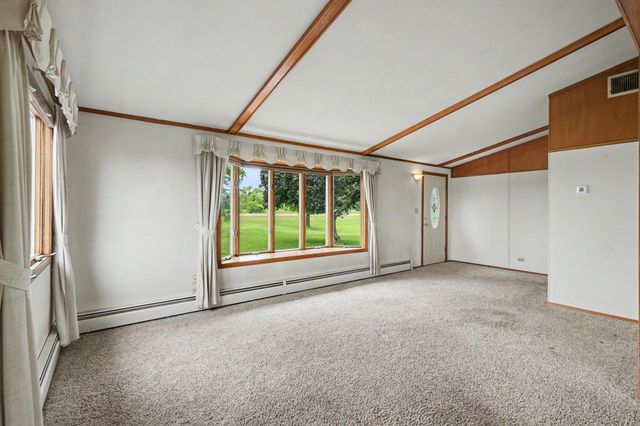 158 County Road E, Houlton, WI 54082