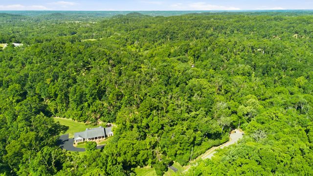 3 Saint James Pl, Nashville, TN 37215