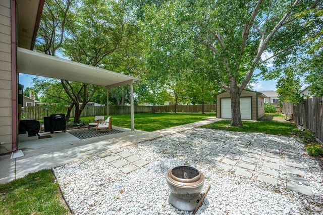 323 S Village Rd, Andover, KS 67002