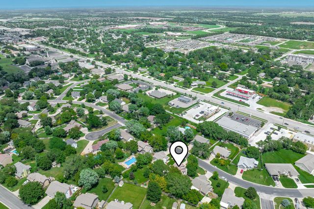 323 S Village Rd, Andover, KS 67002