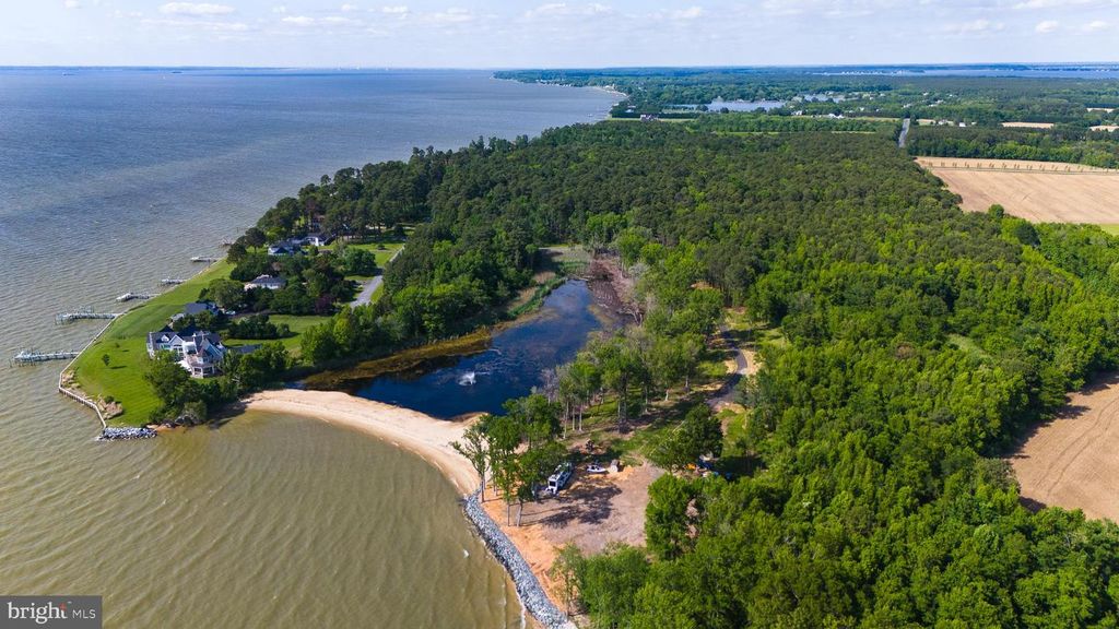 111 LIGHTHOUSE LANE, Stevensville, MD 21666
