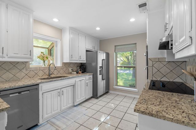 2901 Flamingo Circle, Southlake, TX 76092