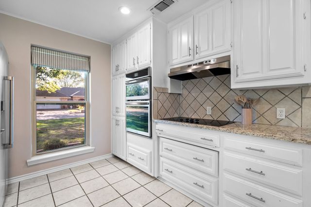 2901 Flamingo Circle, Southlake, TX 76092