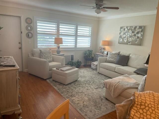 620 W Horizons W 102, Boynton Beach, FL 33435