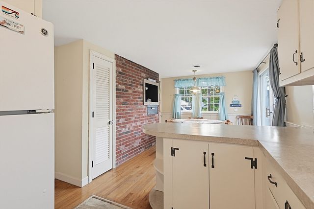 10 Holiday Ln, Dennis, MA 02639