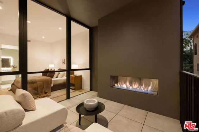 1264 N Harper Avenue 206, West Hollywood, CA 90046