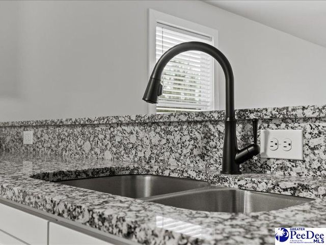 3212 S HILL, Timmonsville, SC 29161