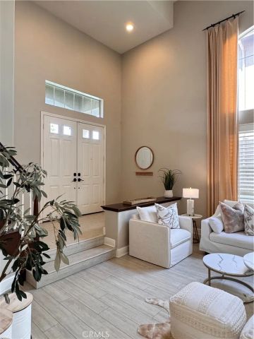 11080 Hiskey Lane, Tustin, CA 92782