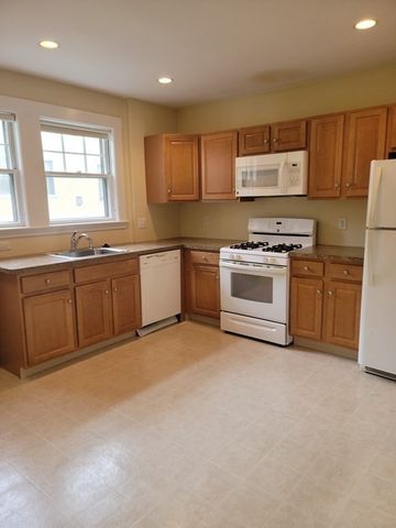 77 Church Street A, Winchester, MA 01890