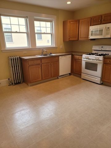 77 Church Street A, Winchester, MA 01890