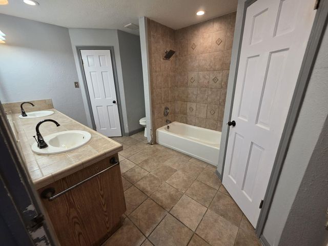 2714 Westfield Street, Alvin, TX 77511