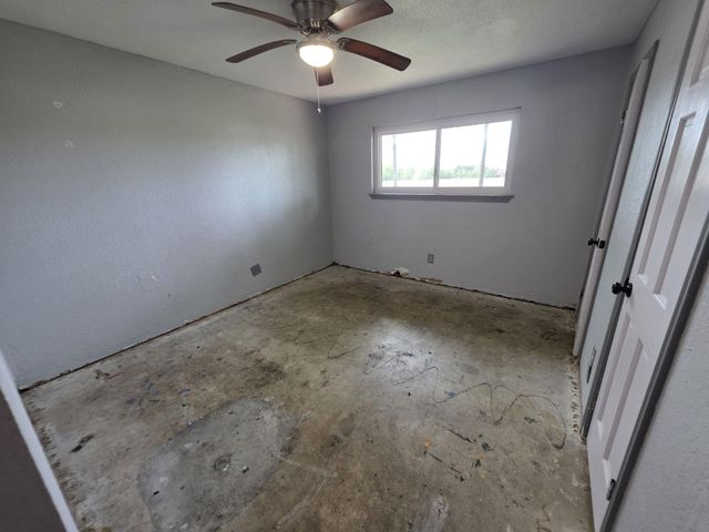 2714 Westfield Street, Alvin, TX 77511