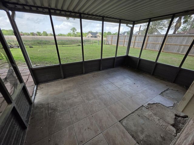 2714 Westfield Street, Alvin, TX 77511