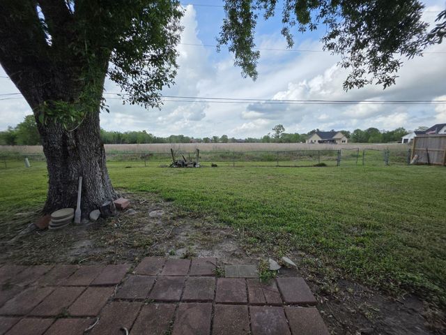 2714 Westfield Street, Alvin, TX 77511