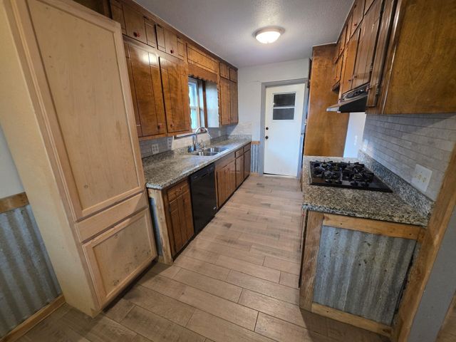 2714 Westfield Street, Alvin, TX 77511